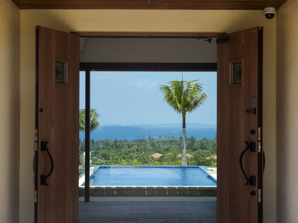 숙박 시설 입구