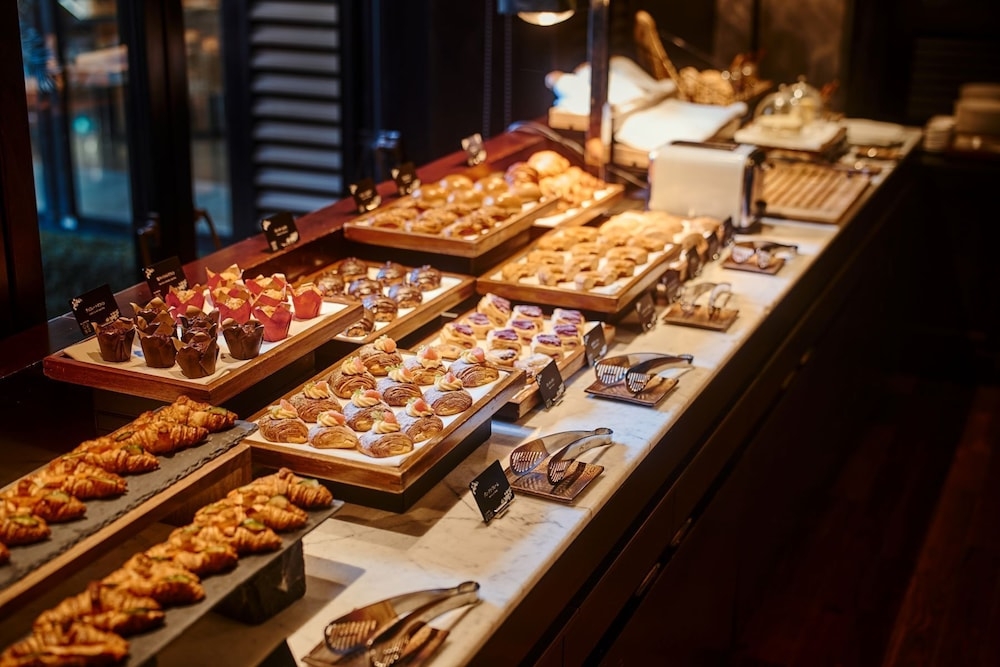 뷔페 아침 식사