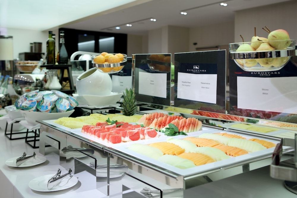 뷔페 아침 식사