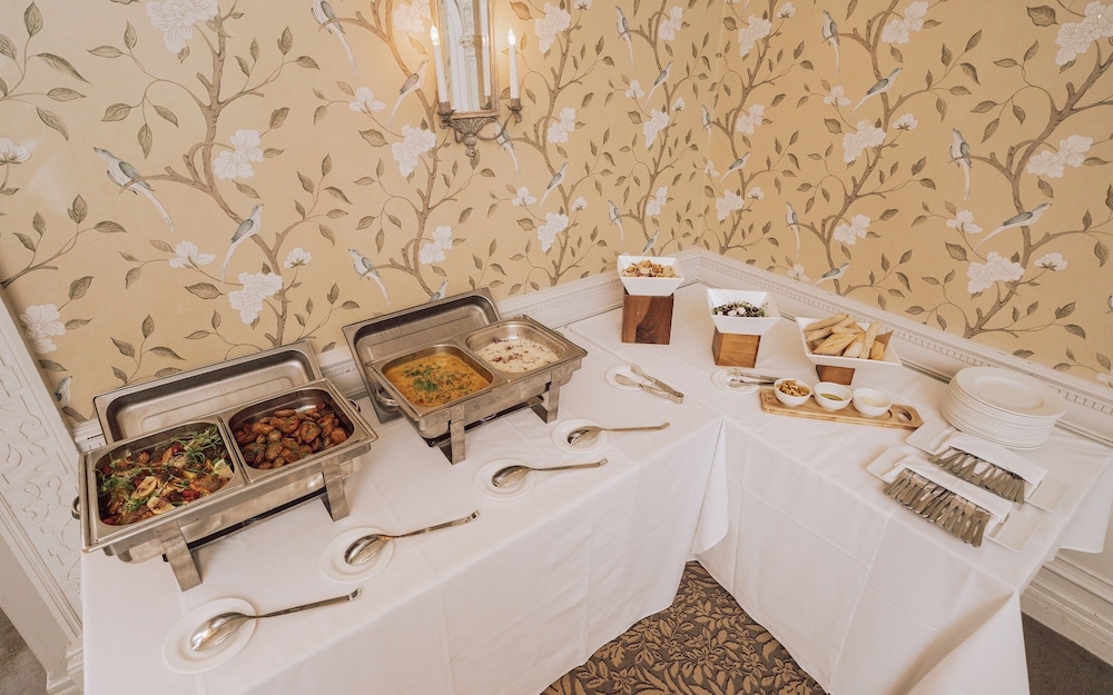 뷔페 아침 식사