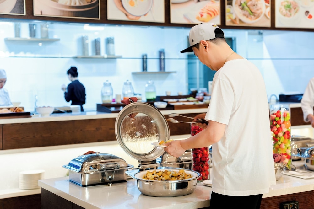 뷔페 아침 식사