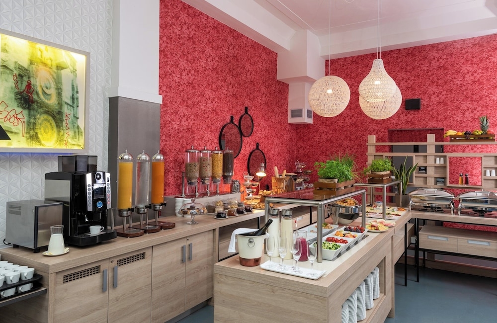 뷔페 아침 식사