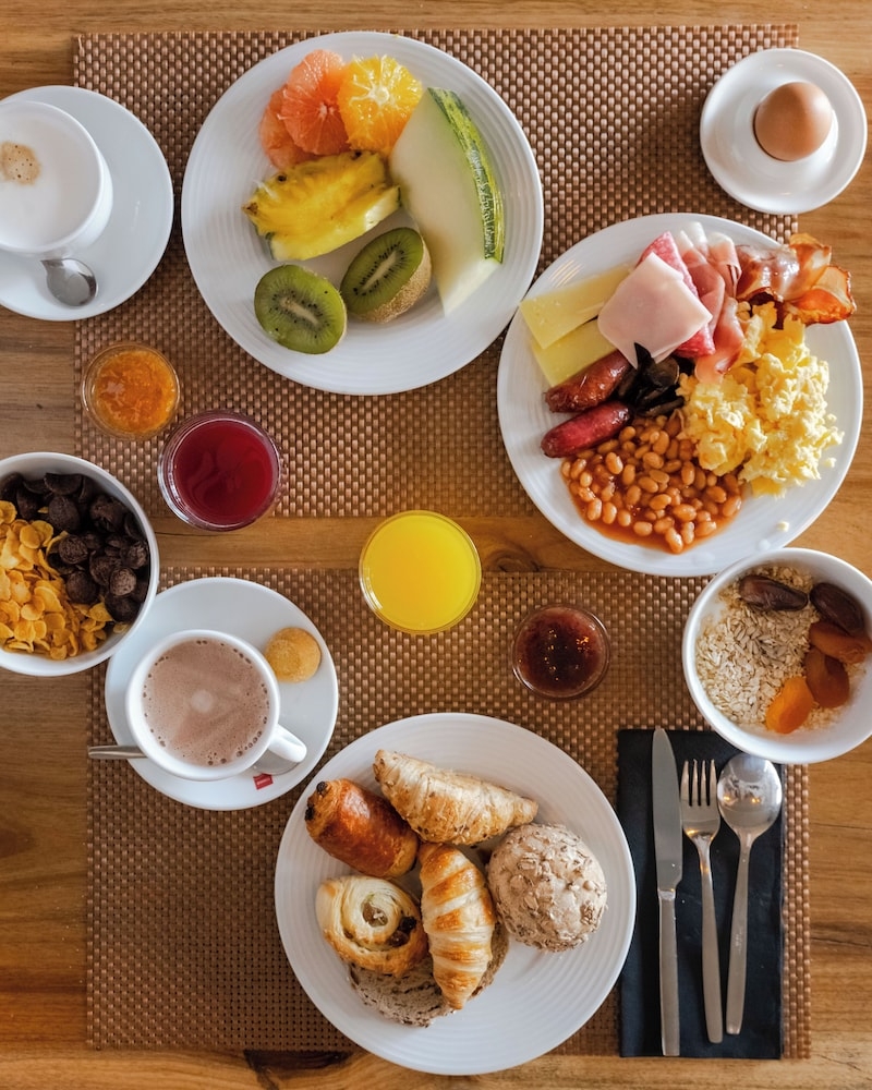 뷔페 아침 식사