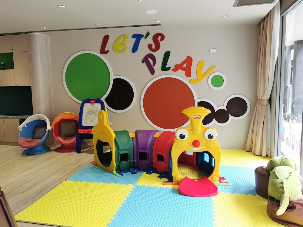 어린이 놀이 공간 - 실내