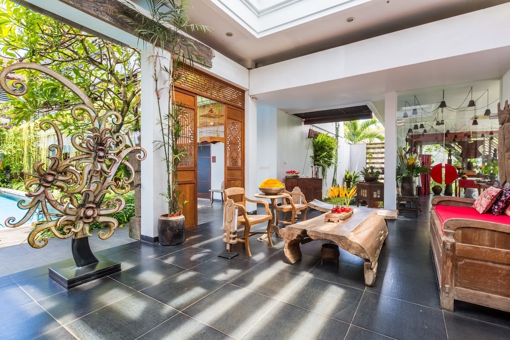 로비 좌석 공간