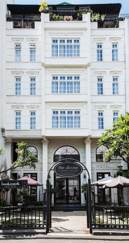 숙박 시설 정면