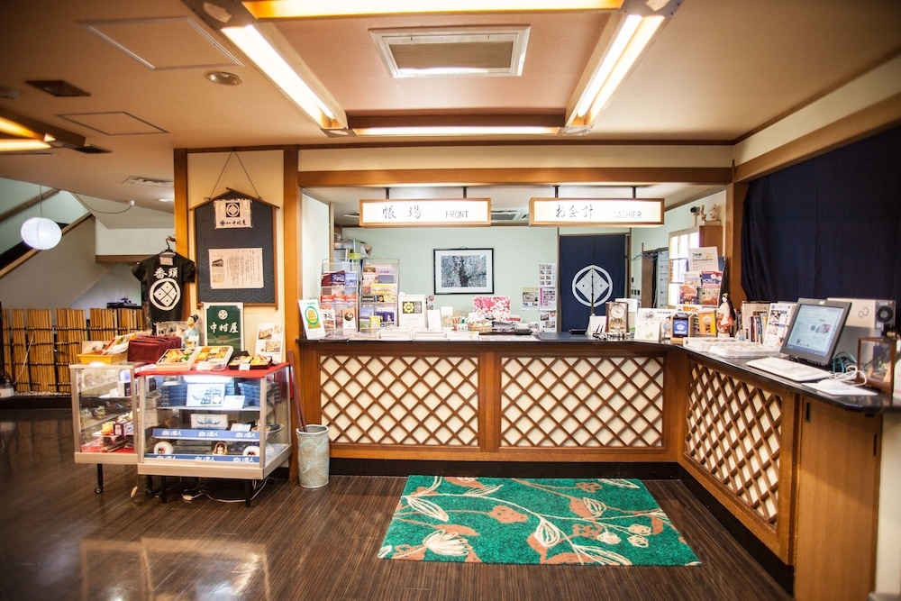 체크인/체크아웃 키오스크