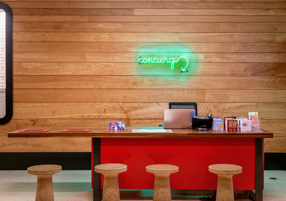 콘시어지 데스크