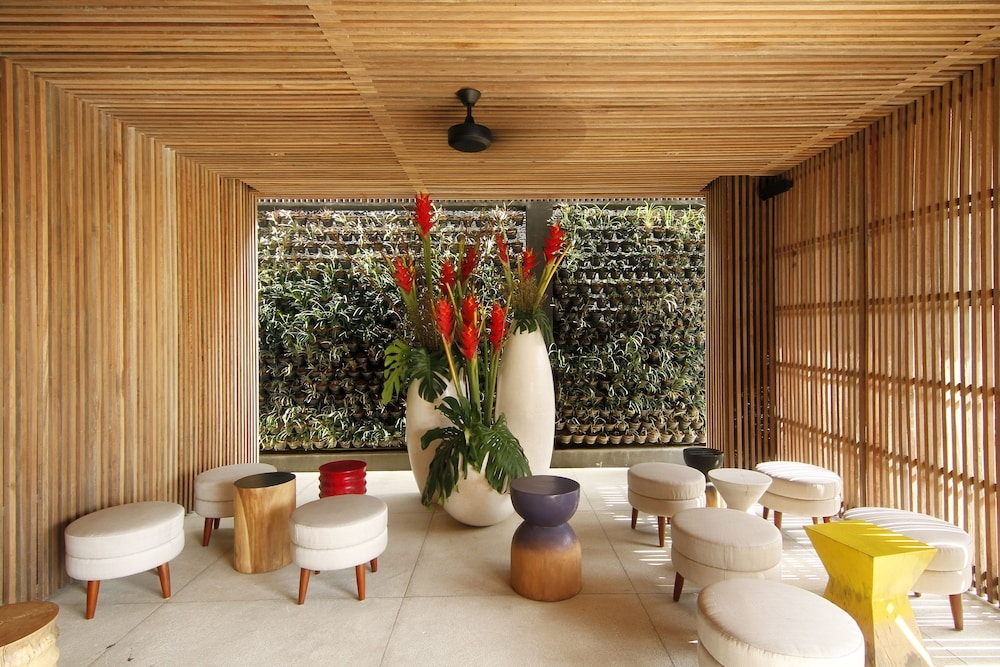 로비 좌석 공간