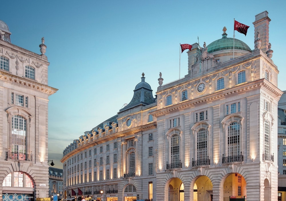 호텔 카페 로얄, 런던