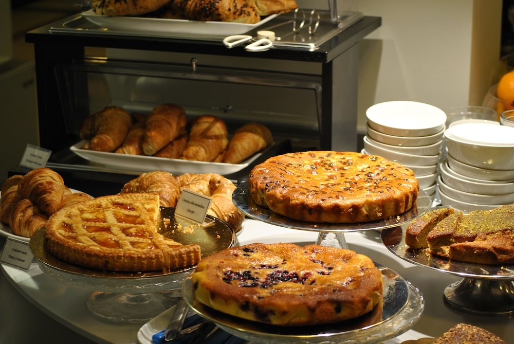 뷔페 아침 식사