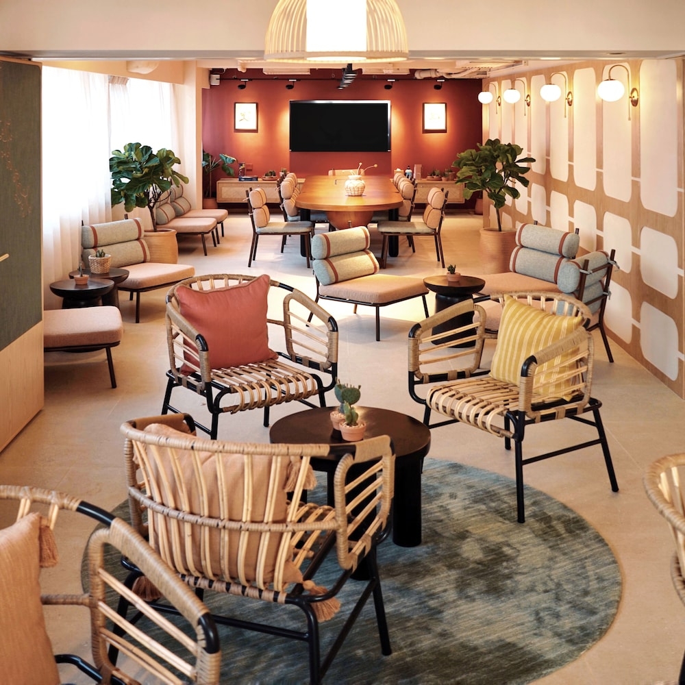 로비 좌석 공간