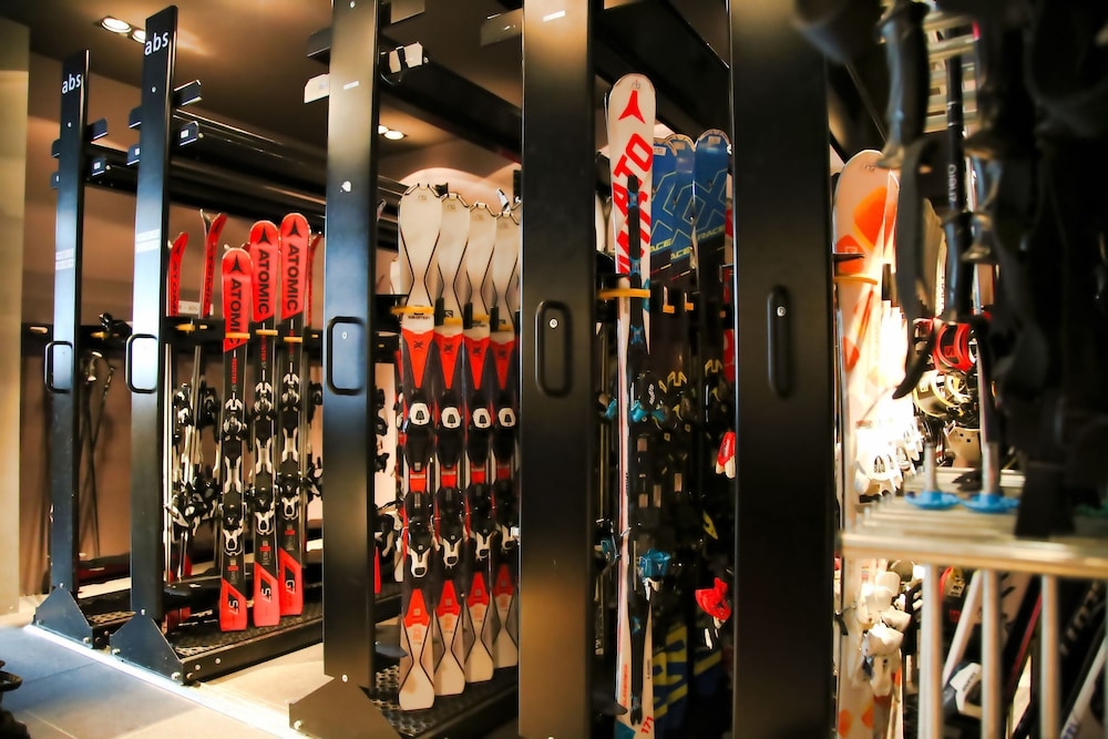 장비 보관 시설