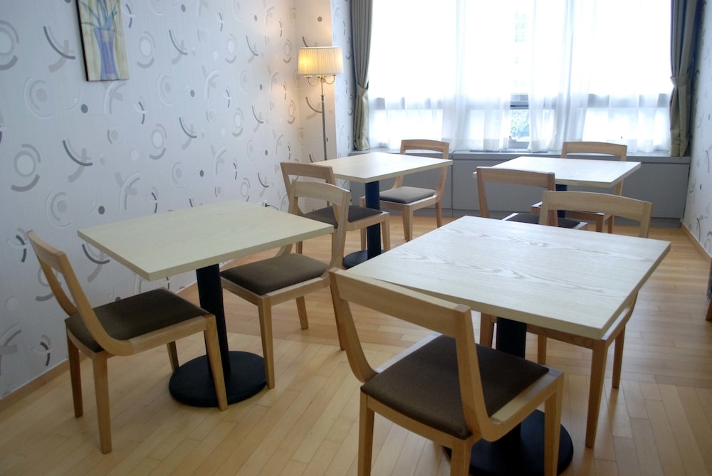 숙박 시설 내 편의 시설/서비스