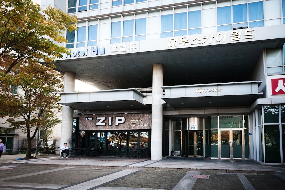 숙박 시설 입구