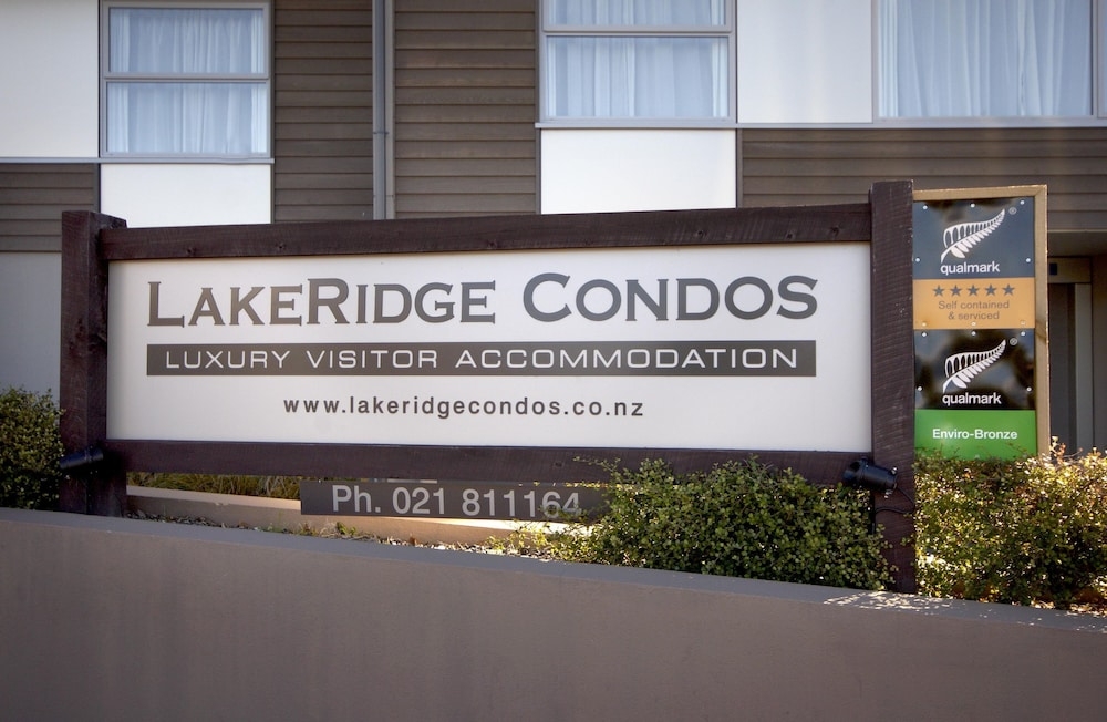 숙박 시설 정면