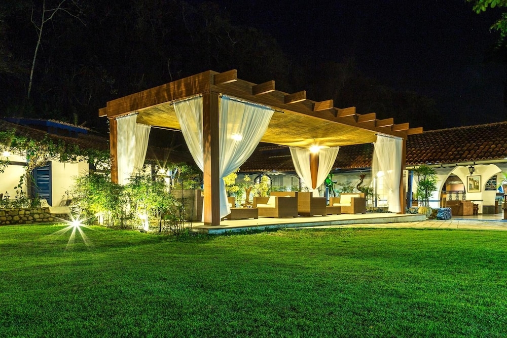 숙박 시설 구내