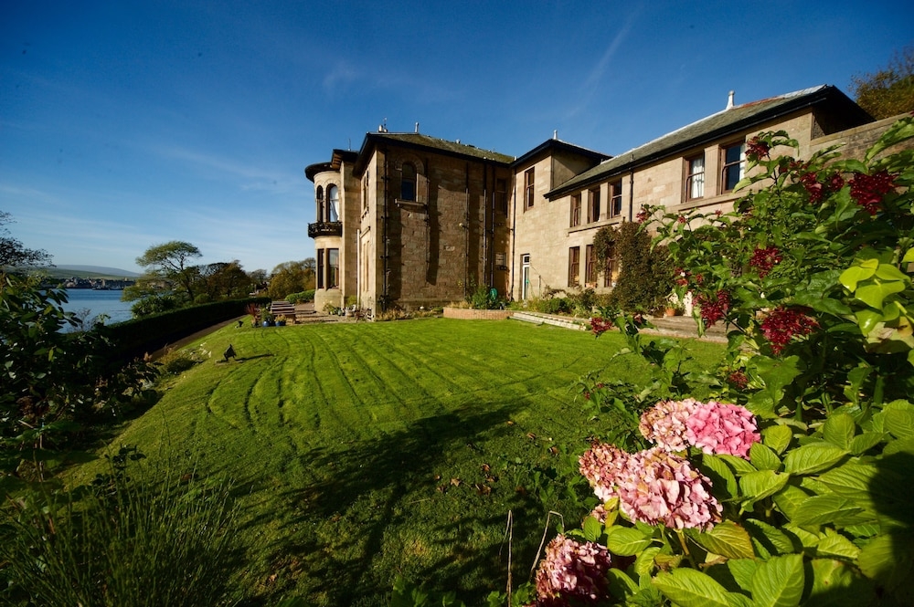 숙박 시설 정면