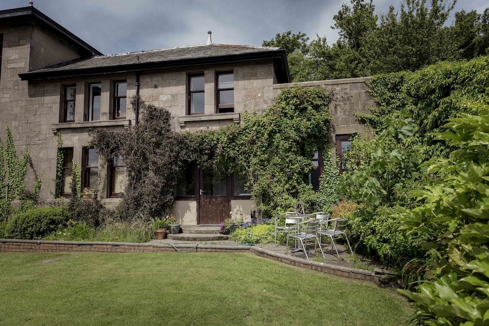 숙박 시설 정면