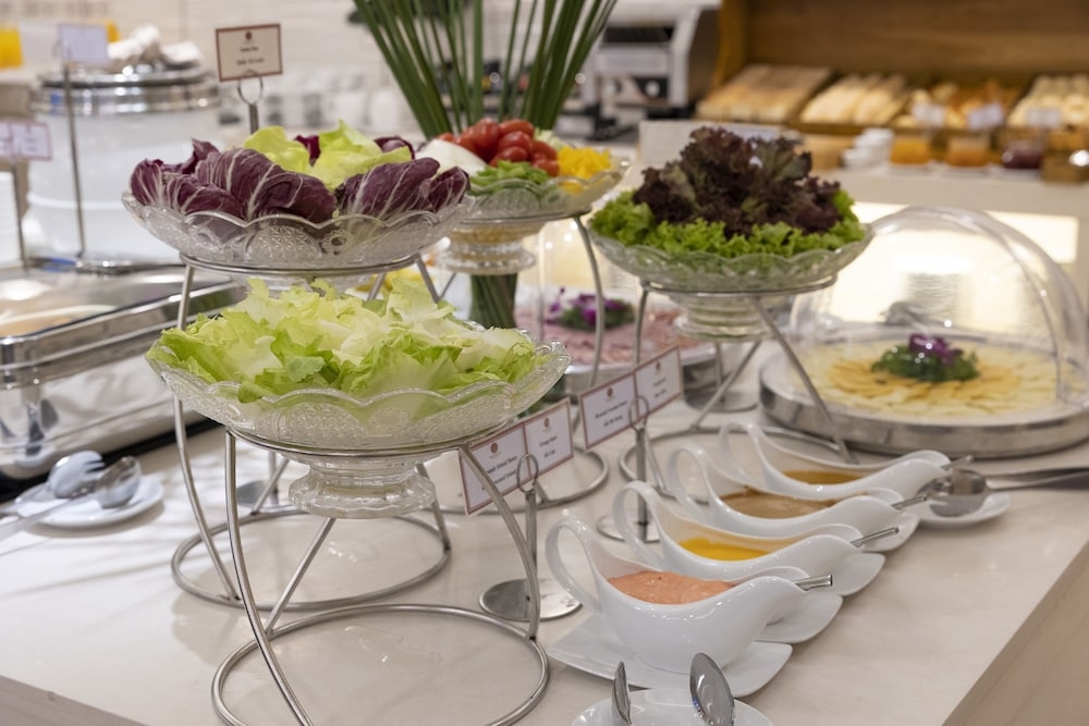 뷔페 아침 식사