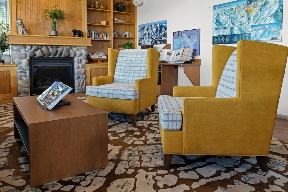 로비 좌석 공간