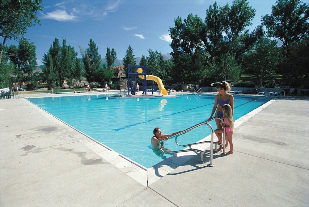 실내/야외 수영장