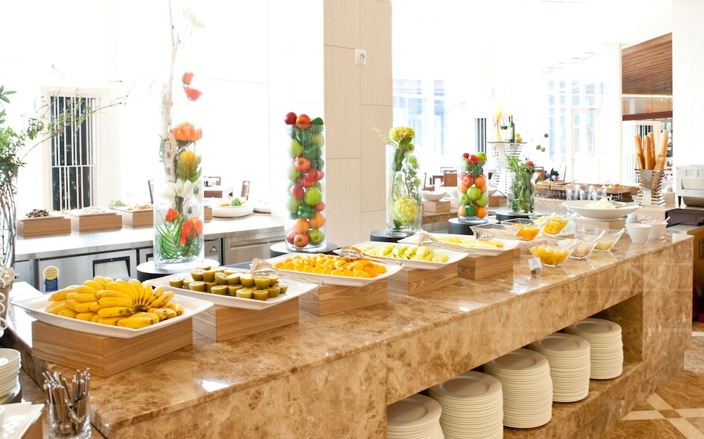 뷔페 아침 식사