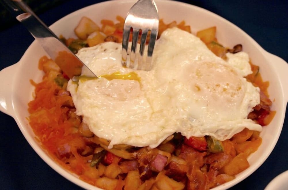 객실 내 식사 공간