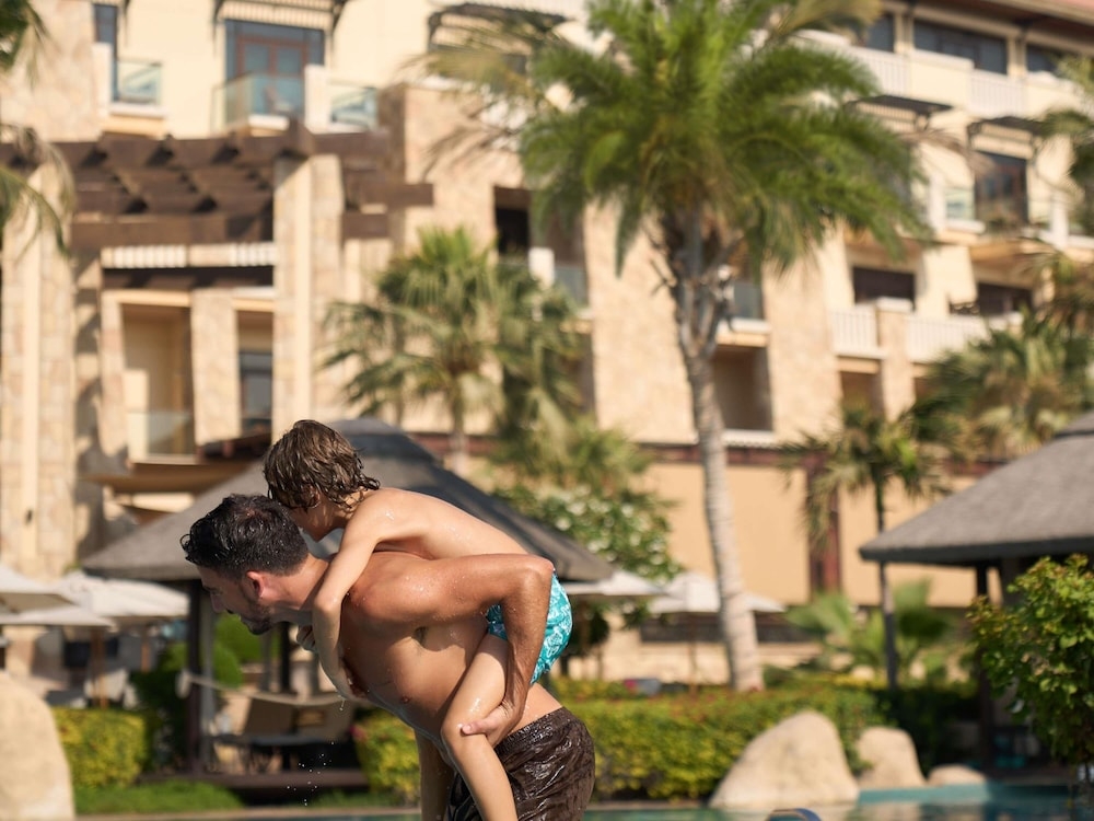 어린이 놀이 공간 - 야외