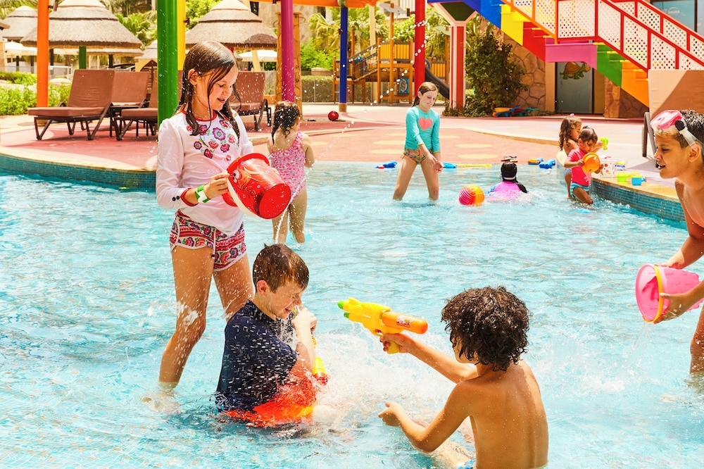 어린이 놀이 공간 - 야외