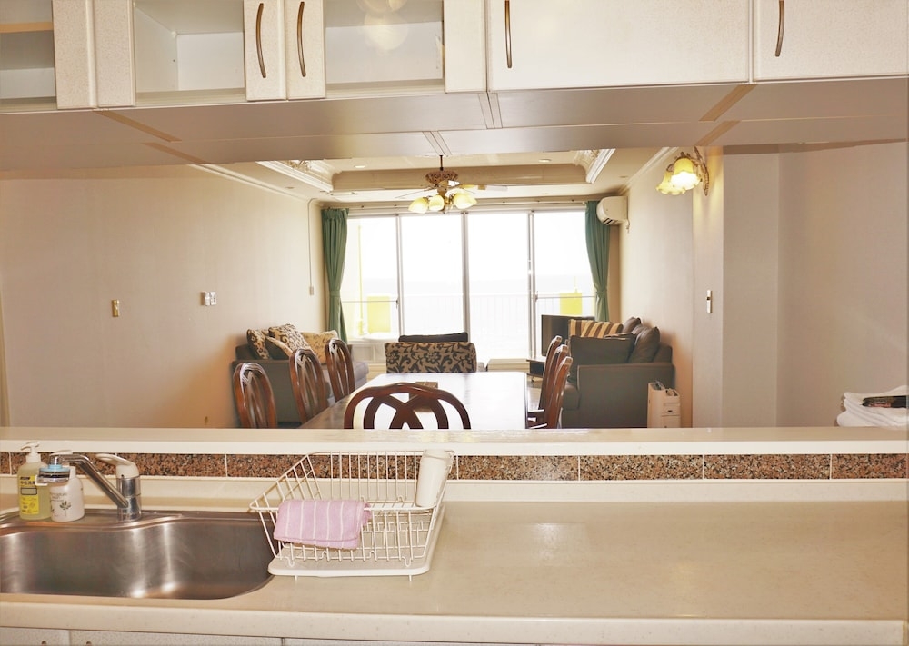 객실 내 식사 공간