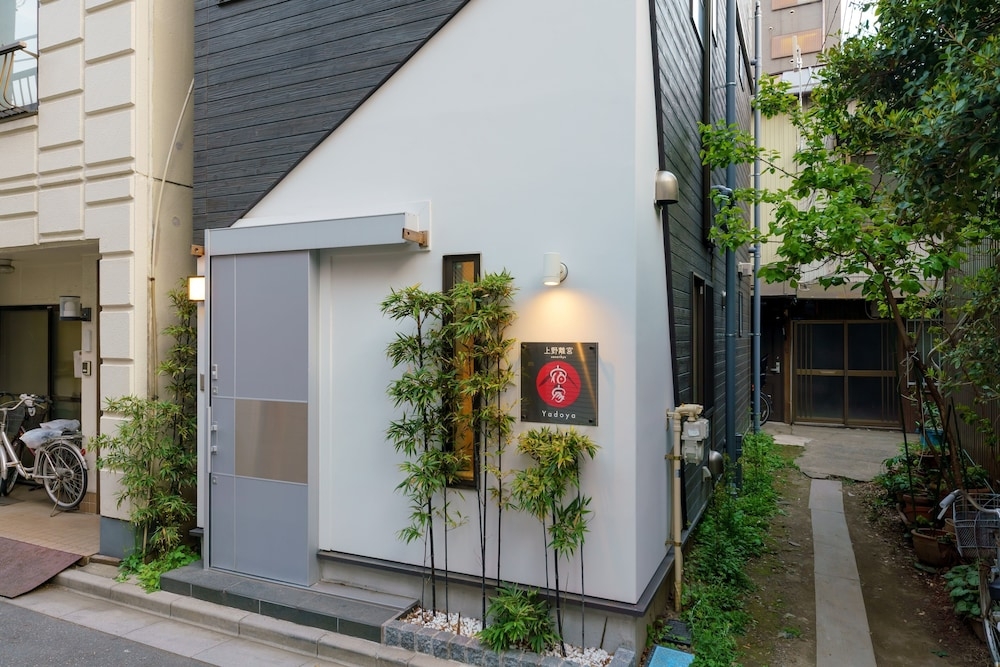 숙박 시설 정면