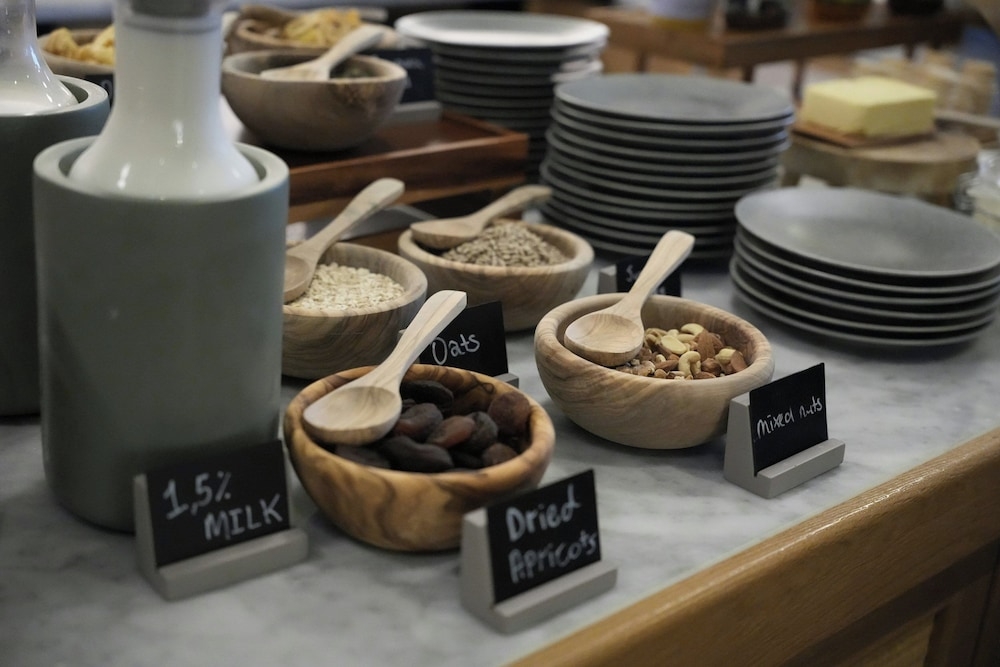 뷔페 아침 식사