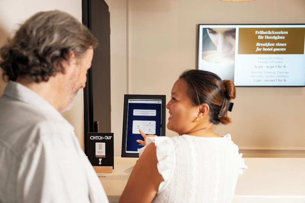 체크인/체크아웃 키오스크