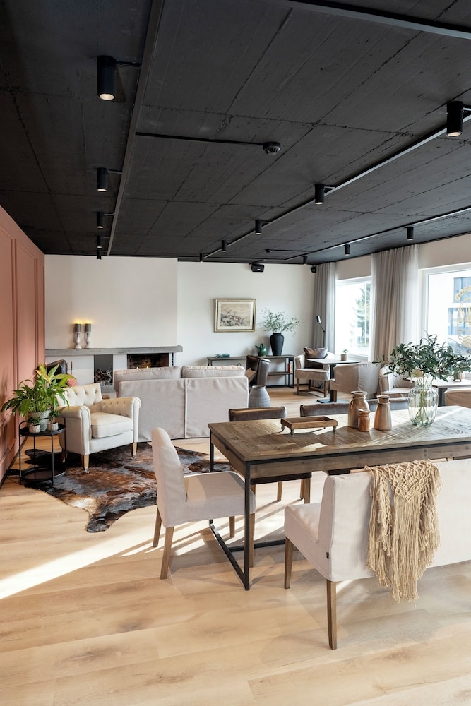 로비 좌석 공간