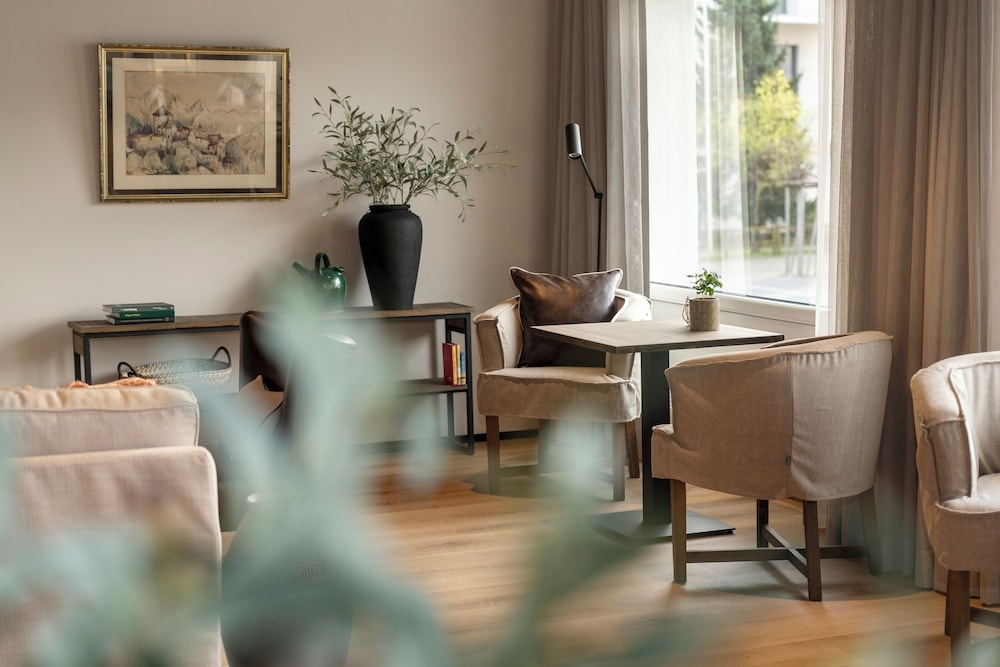 로비 좌석 공간