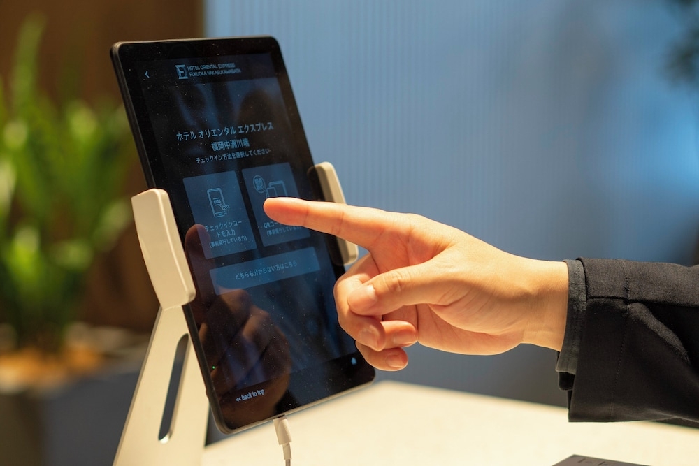 체크인/체크아웃 키오스크