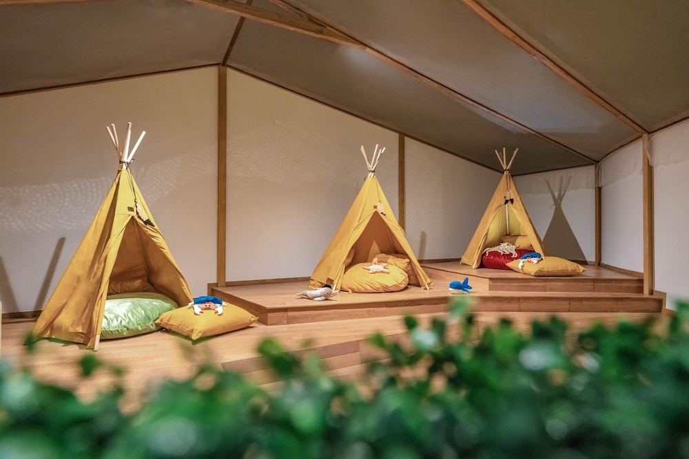 어린이 놀이 공간 - 실내