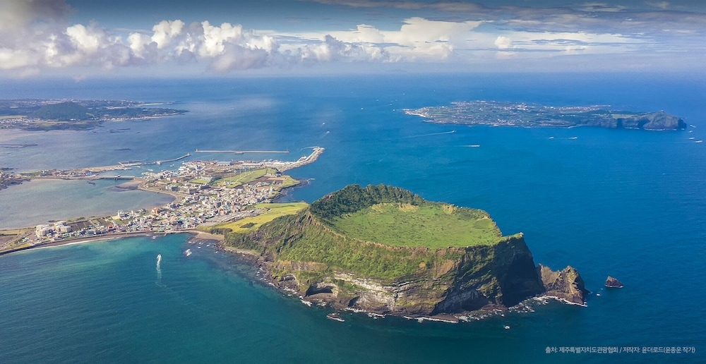 숙박 시설에서 보는 주변 전망