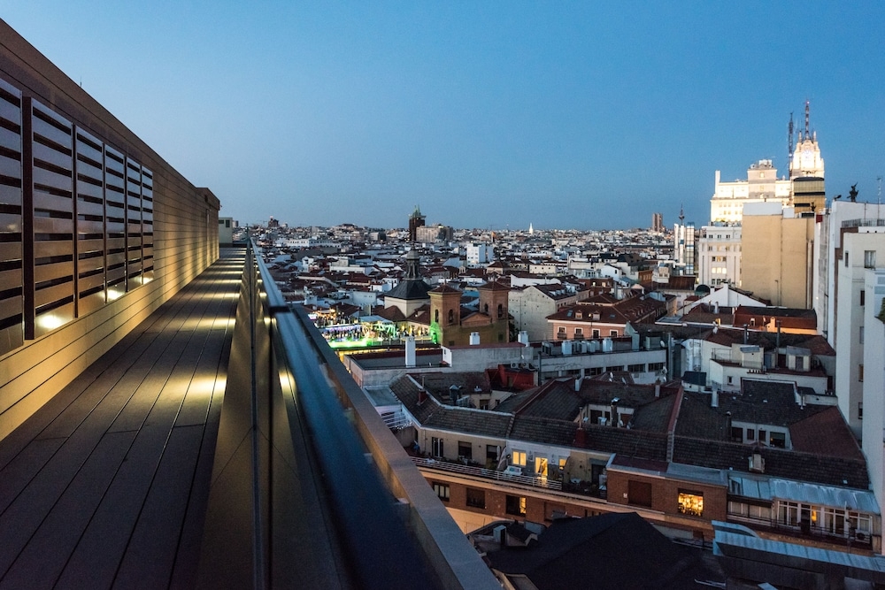 숙박 시설에서 보는 시내 전망