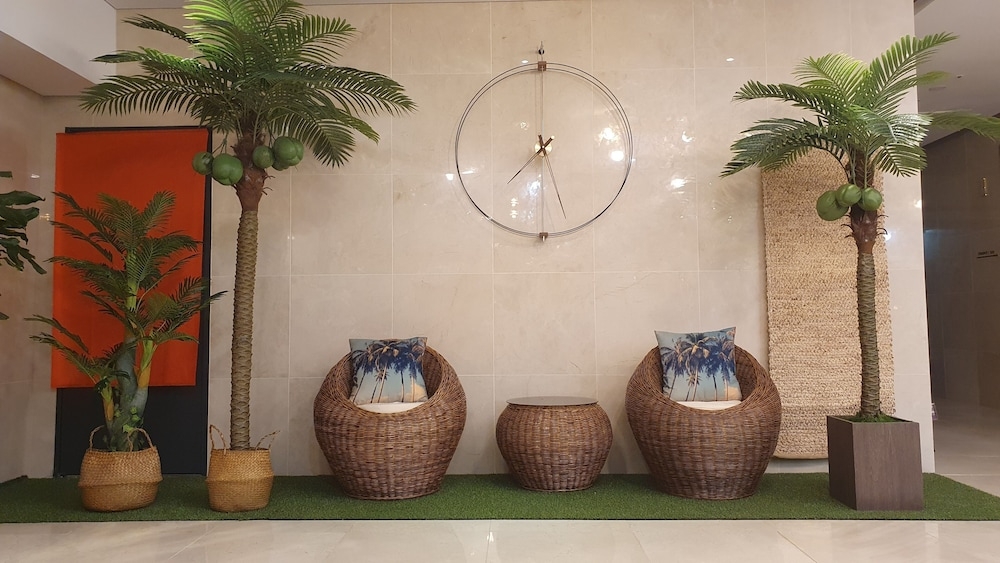 로비 좌석 공간