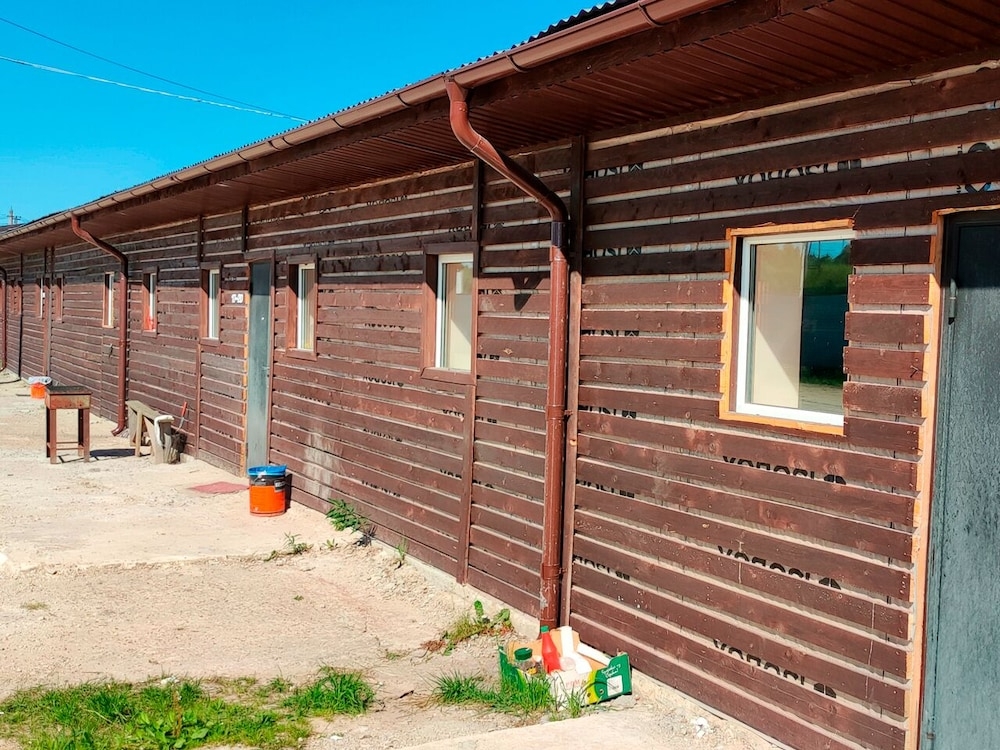 숙박 시설 정면