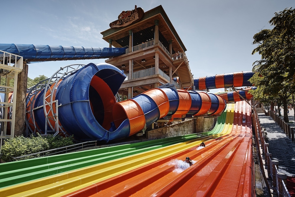 실내/야외 수영장