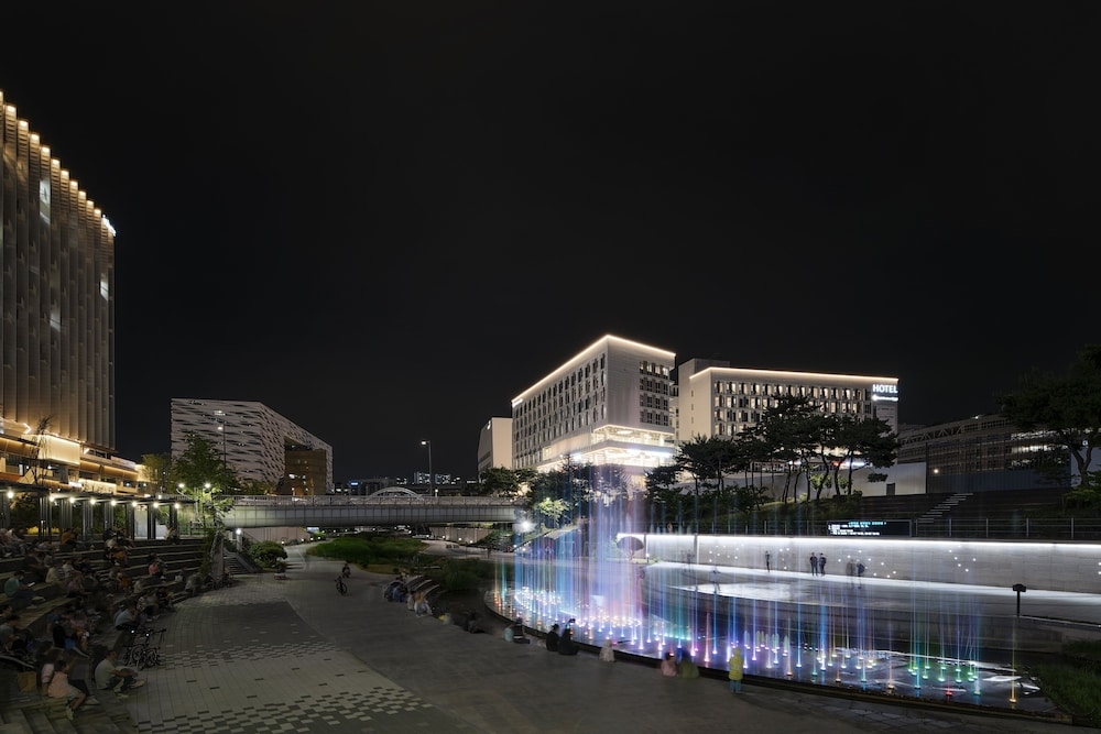 숙박 시설 정면