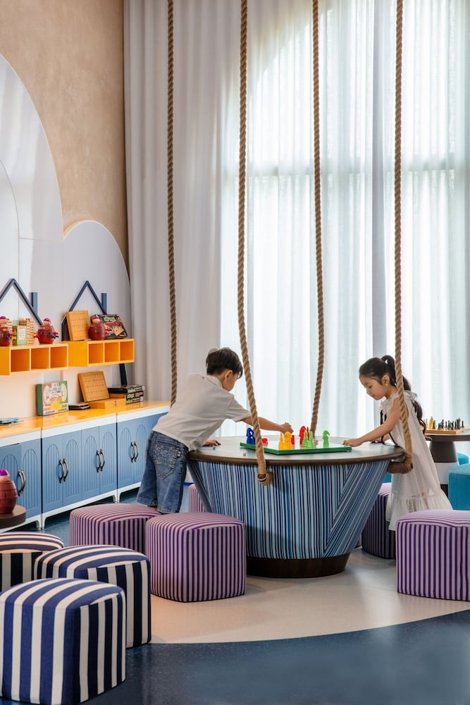 어린이 놀이 공간 - 실내