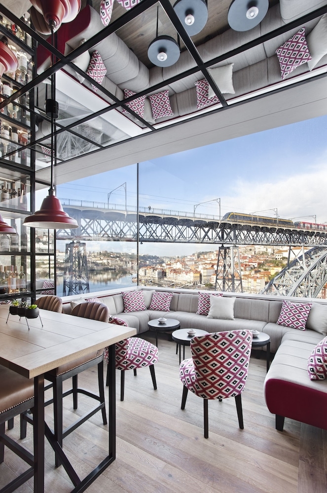 숙박 시설에서 보는 시내 전망