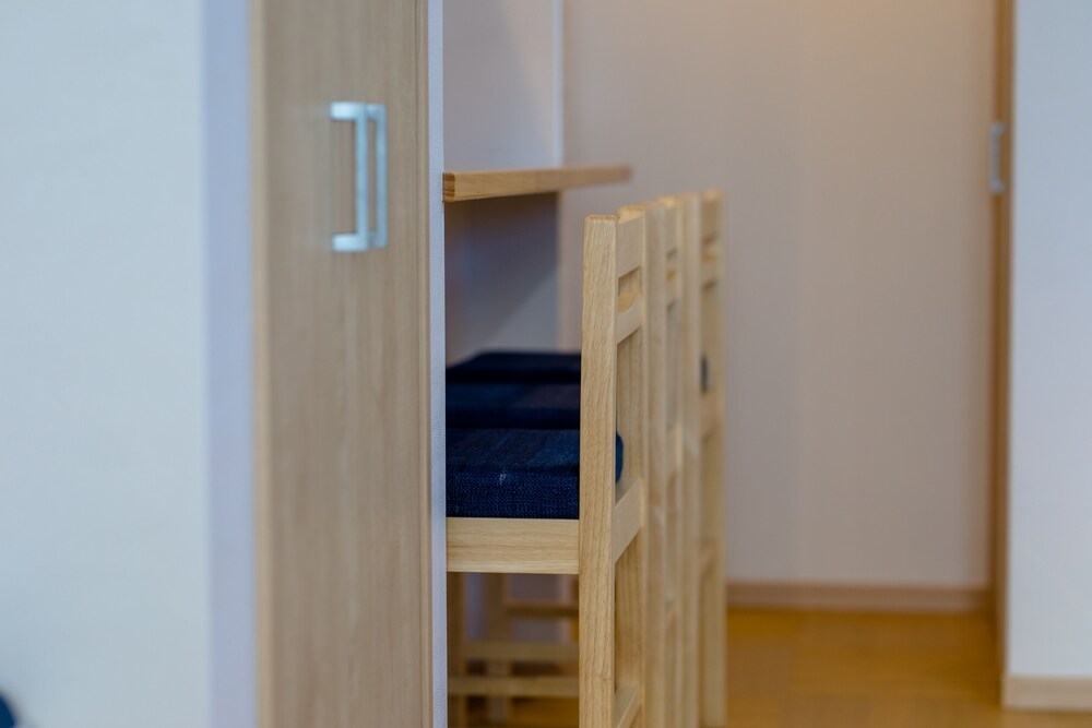 객실 내 식사 공간