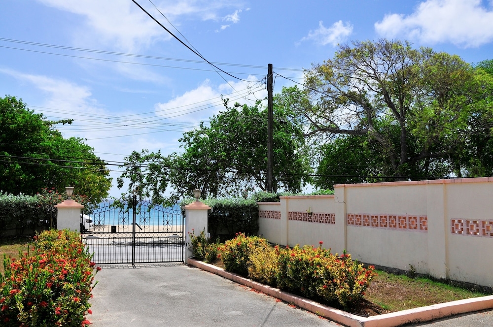 숙박 시설 입구