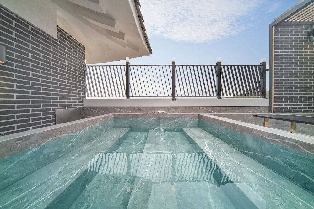 전용 스파 욕조