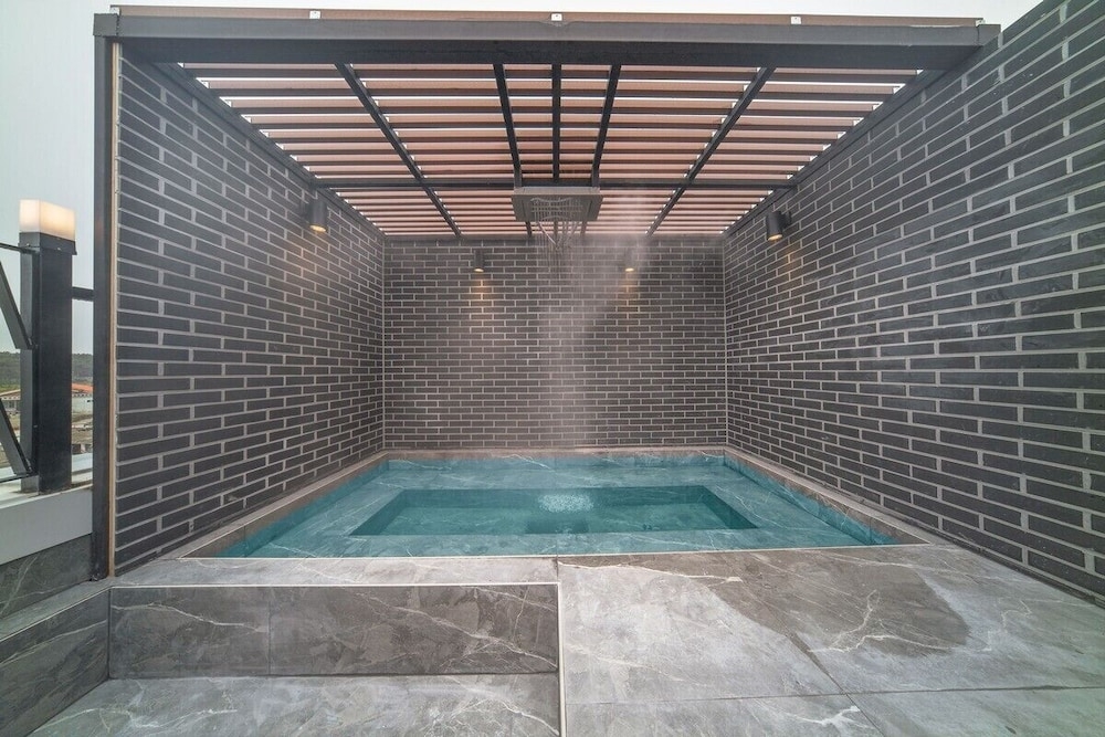 전용 스파 욕조